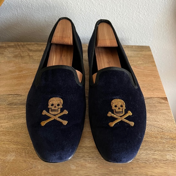 New & Lingwood Navy Skull & Crossbones Prince Albert Velvet Slippers - Picture 1 of 7